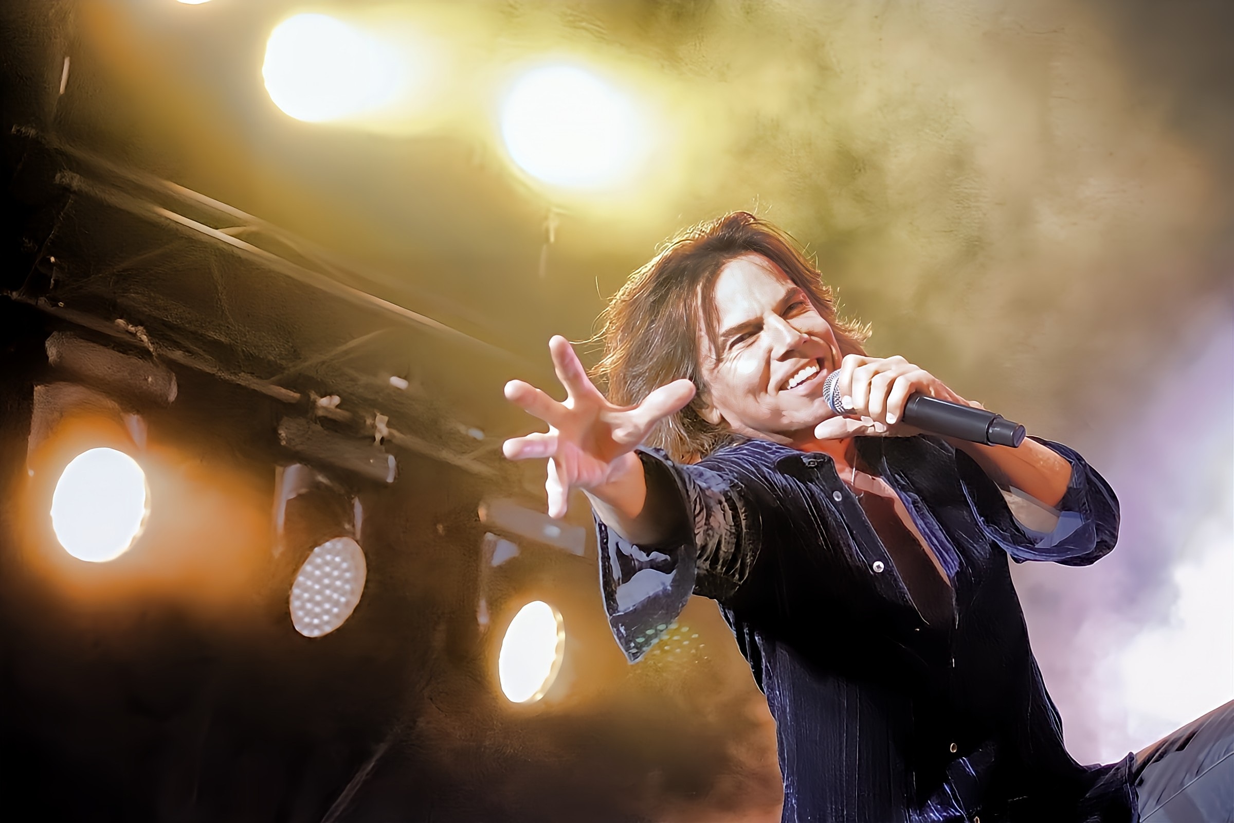 Europe ofrece un concierto de nostalgia y calidad en las fiestas de San Mateo de Oviedo