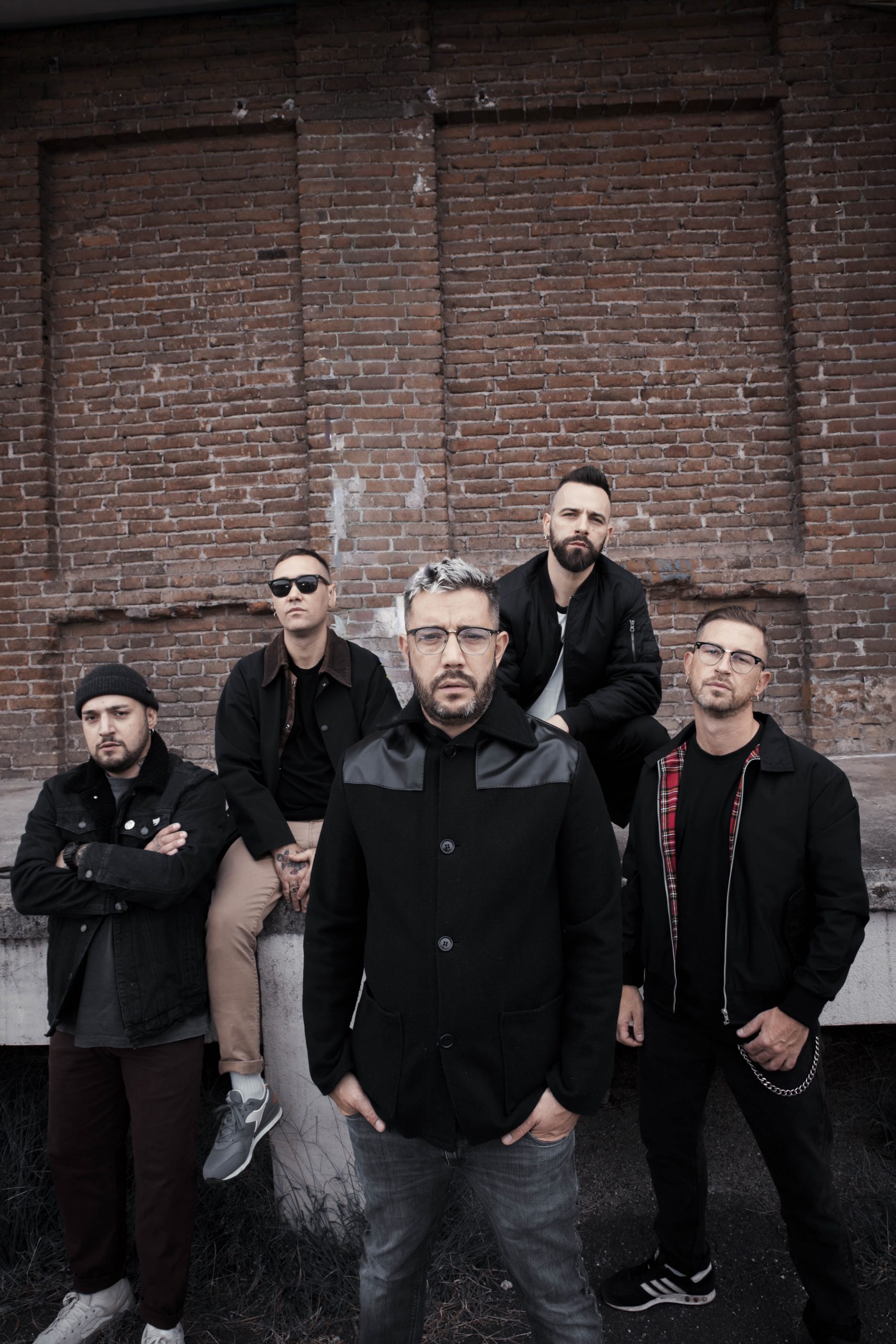 Bull Brigade lanza el videoclip de «Sopra I Muri» y anuncia su nuevo álbum para febrero de 2026