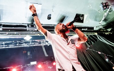 Killswitch Engage incendian La Riviera en una noche de metalcore y brutalidad sin descanso