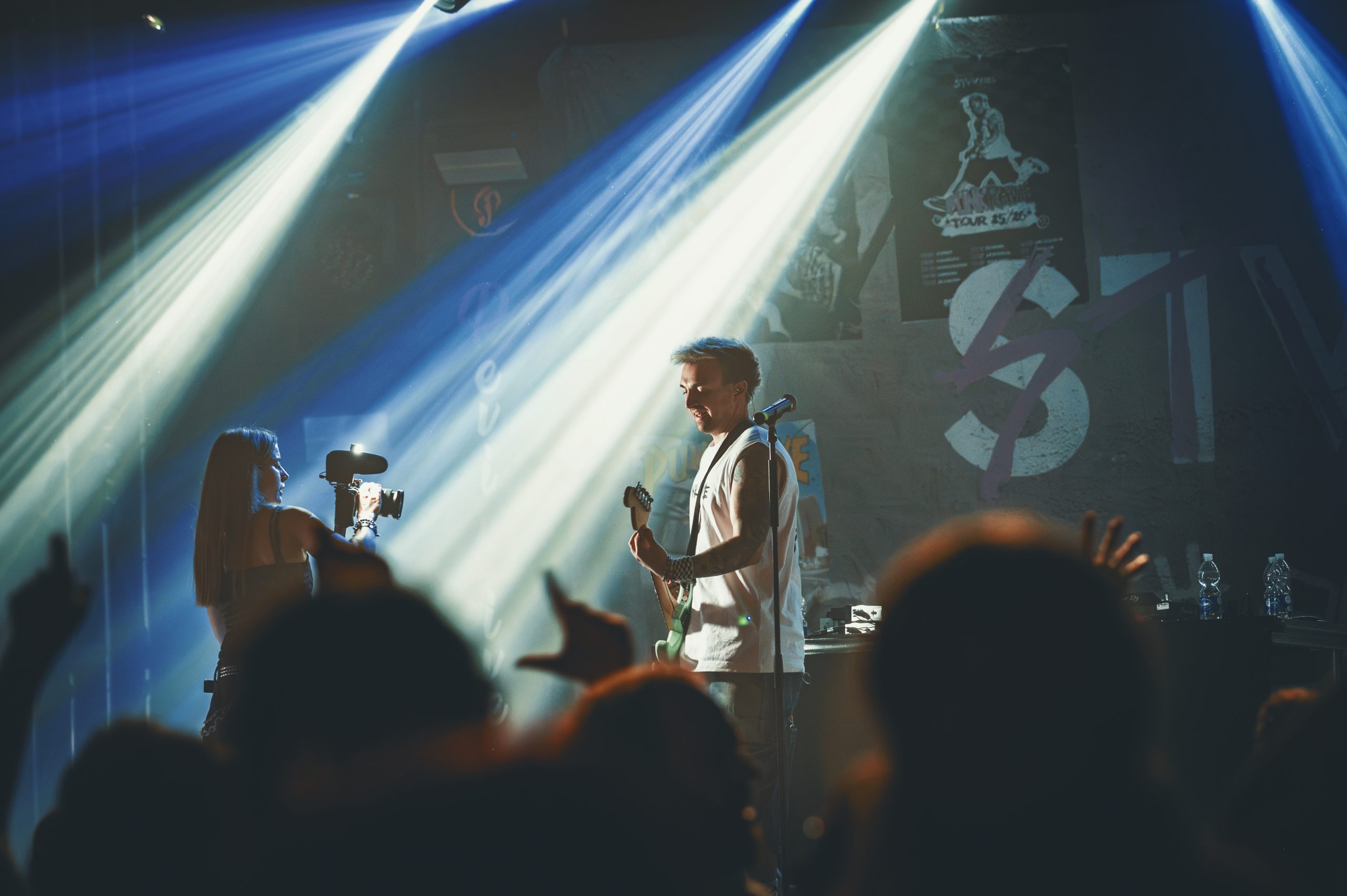 STVW en Madrid: dos horas de PUNK RAVE que demuestran que el rock y la electrónica pueden entenderse a la perfección