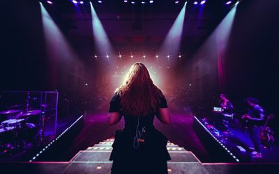 ZUCA llega a Madrid: la artista colombo-estadounidense que quiere conquistar Europa canción a canción y presentar su nuevo sencillo «1000 Veces»