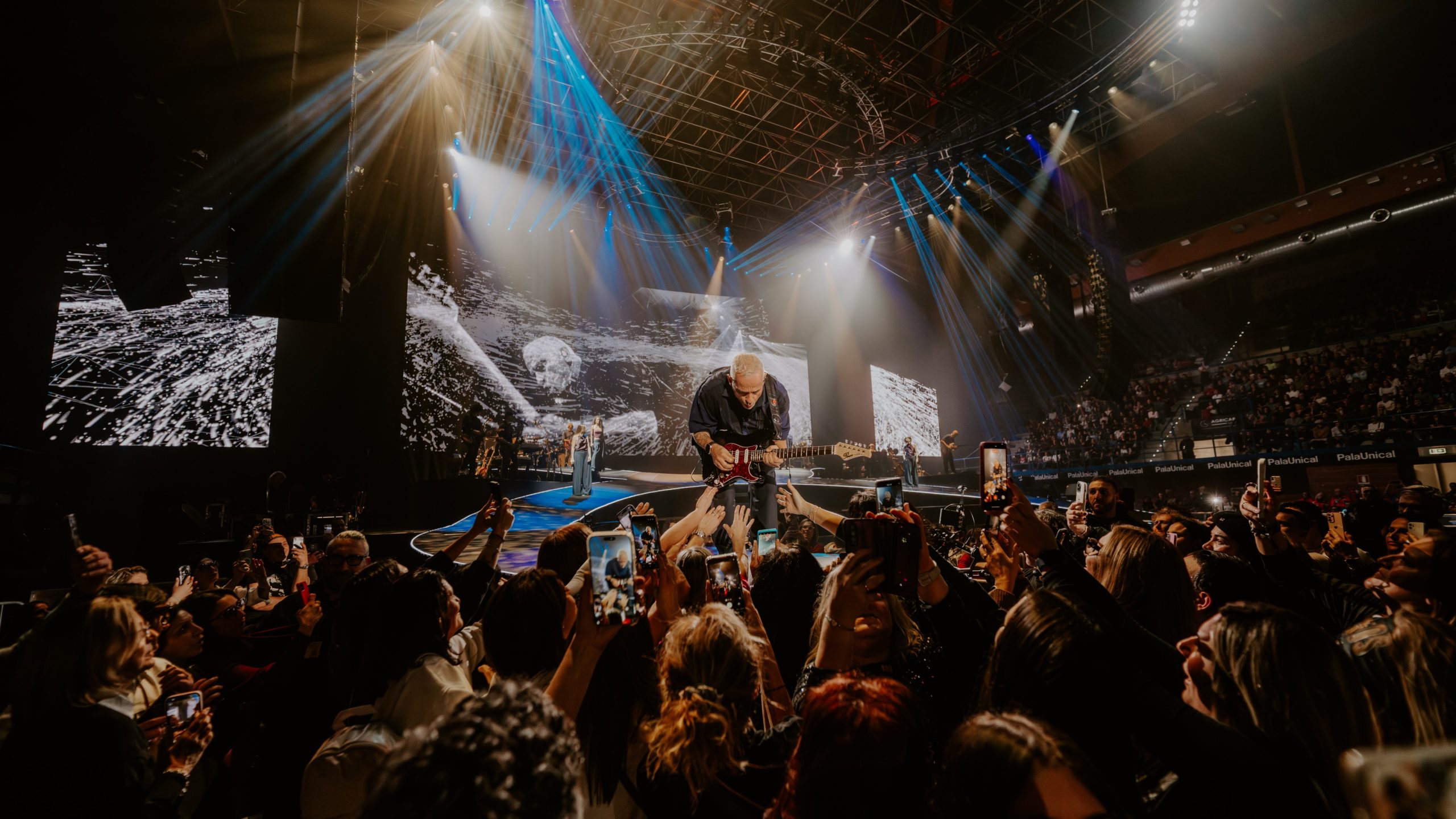 Eros Ramazzotti traerá sus mayores éxitos a Roig Arena el 4 de mayo de 2027