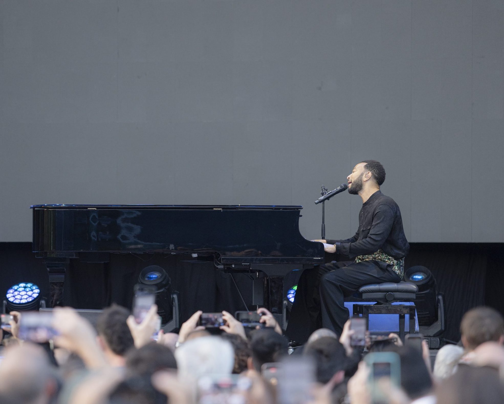 John Legend no necesitó nada más que un piano y su voz para enamorar a Madrid