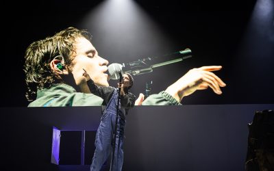 La «Última misa» de Sen Senra hizo parada en el Roig Arena cerrando así la trilogía PO2054AZ