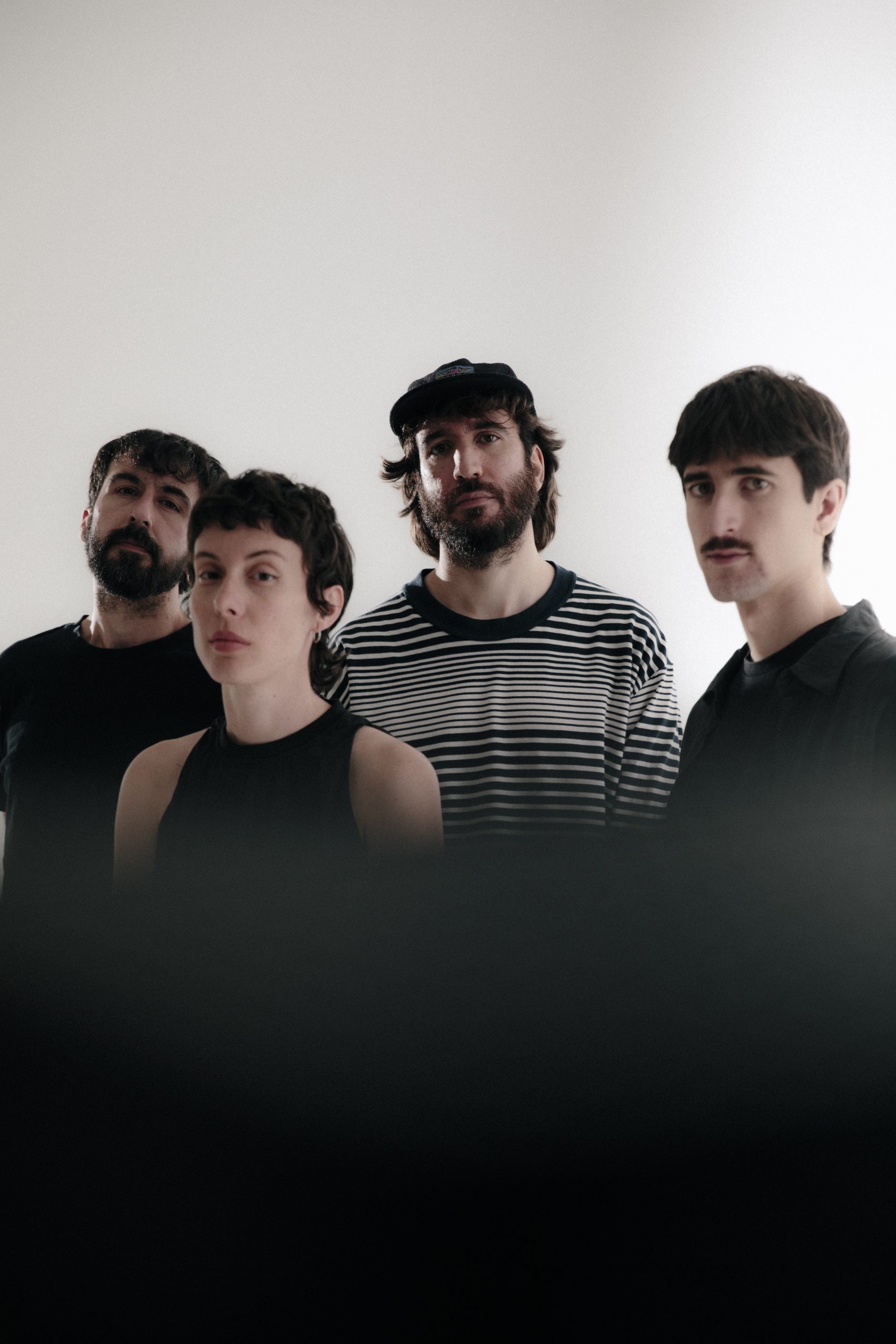 Viva Belgrado presenta su segundo adelanto del nuevo álbum «Súper Futuro»