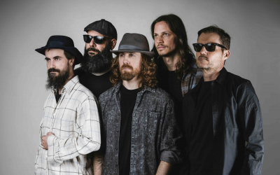 Luback estrena el lyric video de “Strength”: una obra visual en blanco y negro cargada de verdad